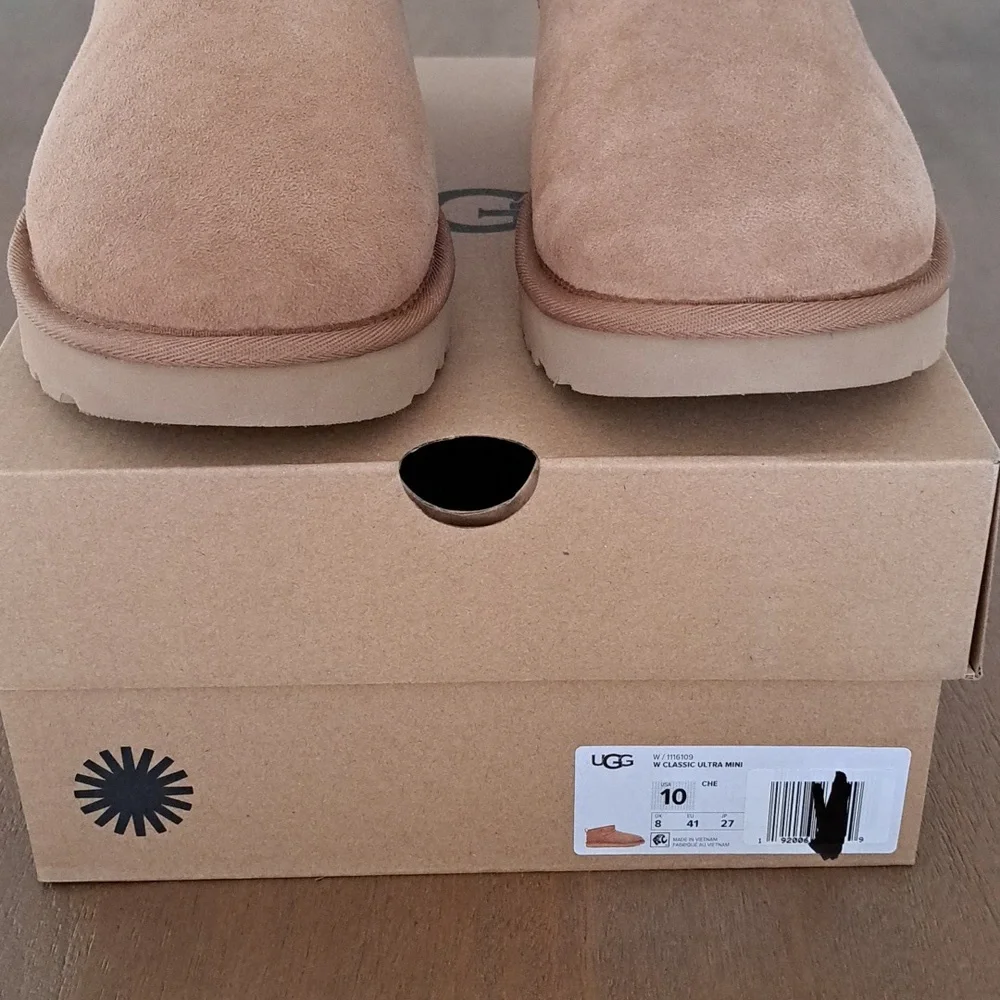 UGG Women's Classic Ultra Mini - Color: Chestnut - Size: 10 - Picture 3 of 9